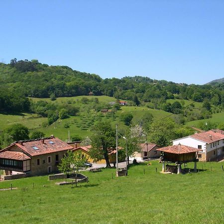 Turismo Rural El Sidron Casa de hóspedes Piloña Exterior foto