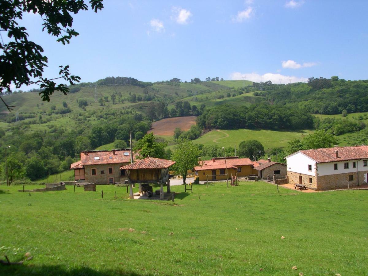Turismo Rural El Sidron Casa de hóspedes Piloña Exterior foto